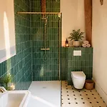 Private Chateau With Sauna, Hot Tub & 4ha Park - Chateau Guillermo *