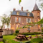Private Chateau With Sauna, Hot Tub & 4ha Park - Chateau Guillermo La Moncelle