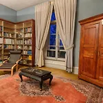 Private Chateau With Sauna, Hot Tub & 4ha Park - Chateau Guillermo