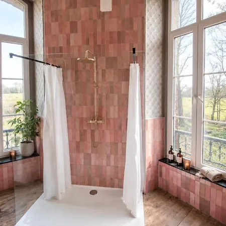 Private Chateau With Sauna, Hot Tub & 4ha Park - Chateau Guillermo