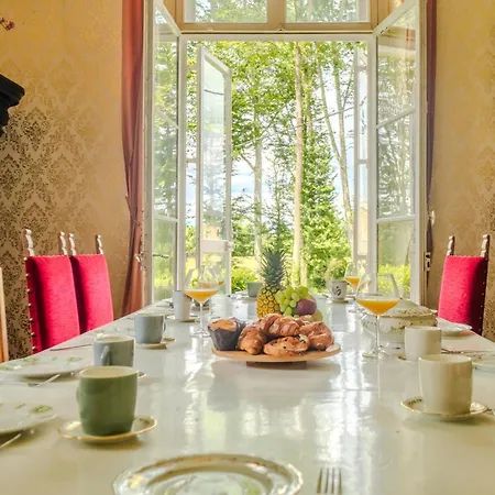 Private Chateau With Sauna, Hot Tub & 4ha Park - Chateau Guillermo بيت للعطل *