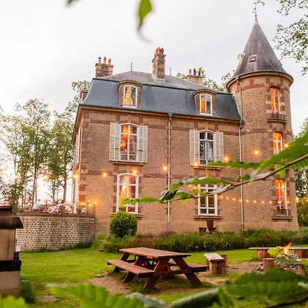 Private Chateau With Sauna, Hot Tub & 4ha Park - Chateau Guillermo La Moncelle