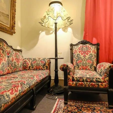 Private Castle With Park - Chateau Guillermo Prázdninový dům *