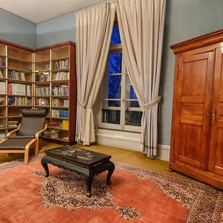 Private Castle With Park - Chateau Guillermo