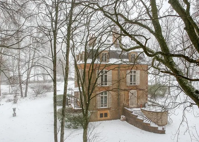 Casa vacanze Private Castle With Park - Chateau Guillermo La Moncelle