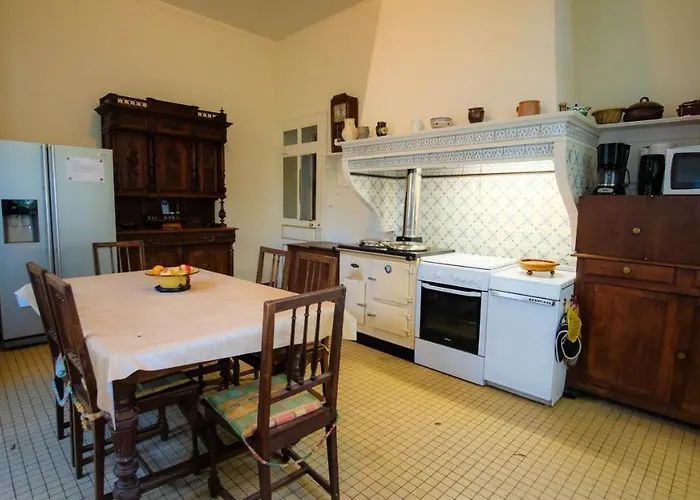 Private Castle With Park - Chateau Guillermo *