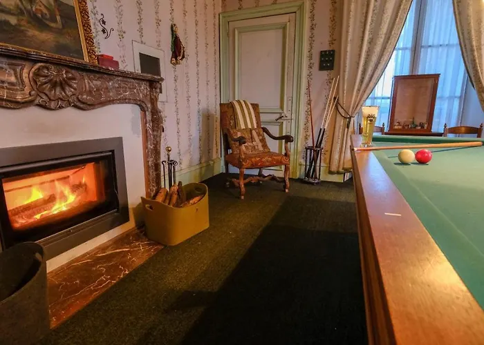 Private Castle With Park - Chateau Guillermo Casa vacanze *